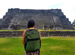 VIAJA LIGERO CON UNA MOCHILA