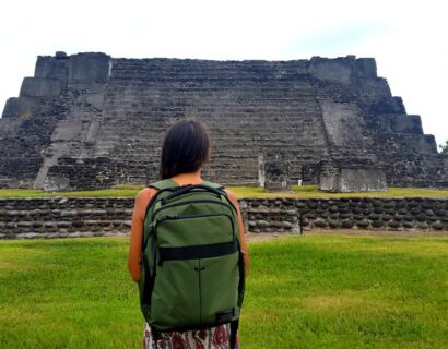 VIAJA LIGERO CON UNA MOCHILA