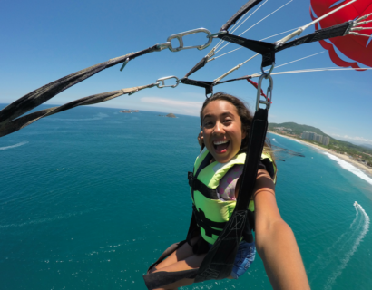 SÚBETE AL PARACHUTE EN IXTAPA ZIHUATANEJO
