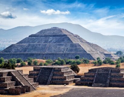 DANZAS PREHISPÁNICAS EN UNA CUEVA SUBTERRÁNEA DE TEOTIHUACÁN