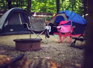 ¿Dormir bajo las estrellas? 5 opciones de camping para todos los gustos