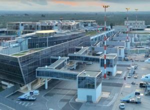 Cinco cosas qué hacer en caso de quedar varado en un aeropuerto