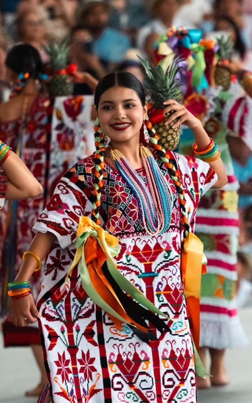 Mariel de Viaje Guelaguetza Oaxaca