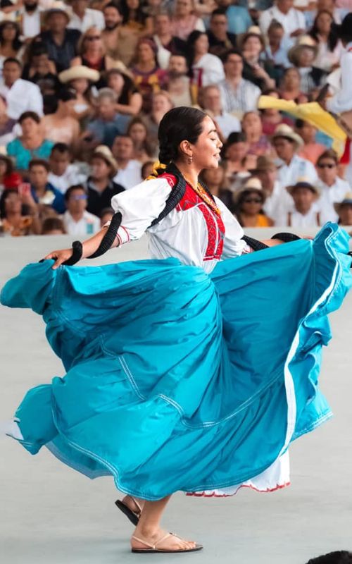 Mariel de Viaje como ir a la Guelaguetza 2025